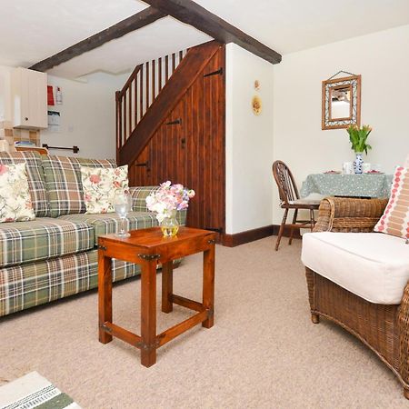 1 Bed In Lyme Regis 90145 Villa ภายนอก รูปภาพ